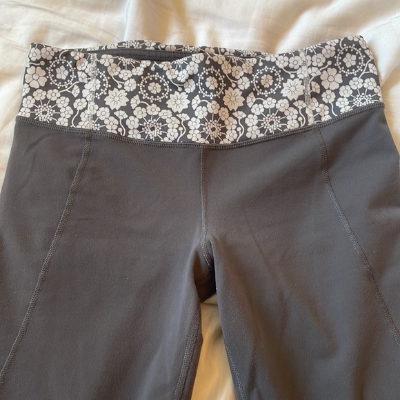 Lululemon Pants - Picture 2 of 2